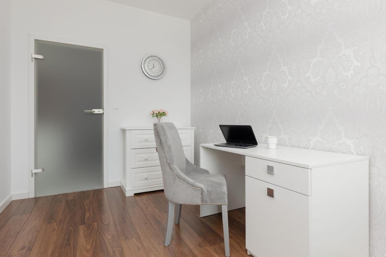 Glamorous Wilanow Apartment By Renters Varsovia Exterior foto